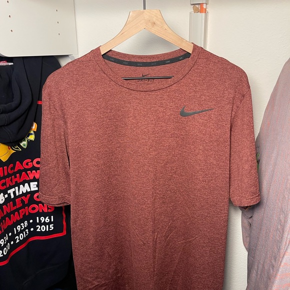 Nike Tee - Picture 1 of 1